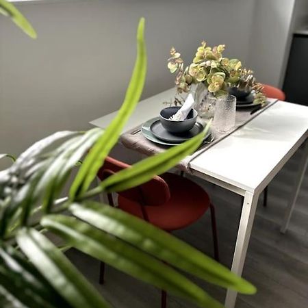 Studio Apartment In Milton Keynes Kültér fotó