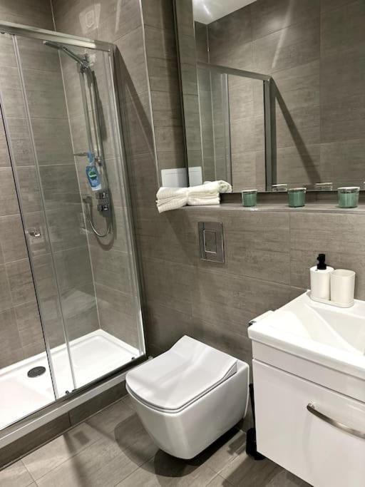 Studio Apartment In Milton Keynes Kültér fotó